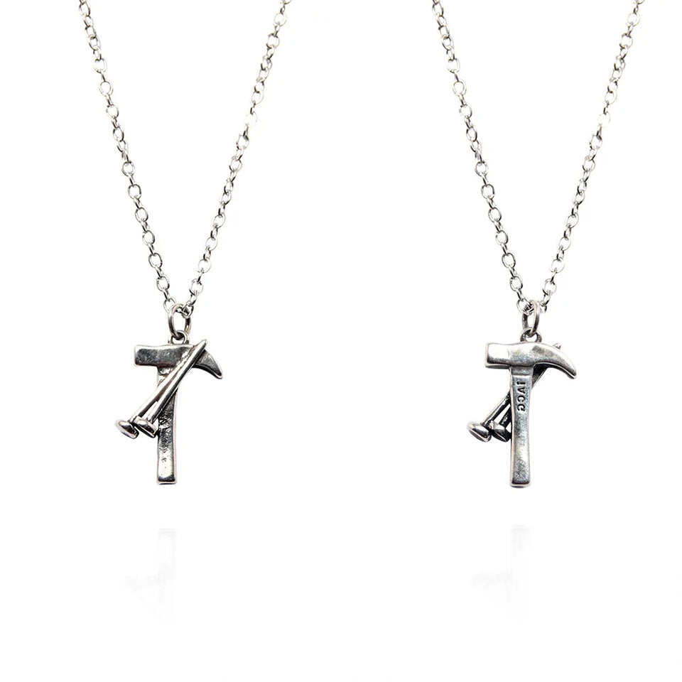 Collier Jujutsu Kaisen – Symboles & Armes Iconiques