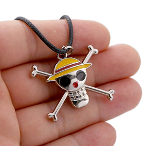 Collier One Piece avec pendentif de Skull et os croisés, parfait pour les fans de l'anime
