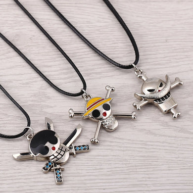Collier One Piece avec pendentifs de personnages en métal, idéal pour les fans de la série
