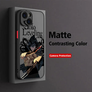 Coque iPhone Solo Leveling en noir mat avec protection de caméra et design attrayant