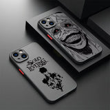 Coque iPhone Solo Leveling avec designs uniques de personnages sur fond noir