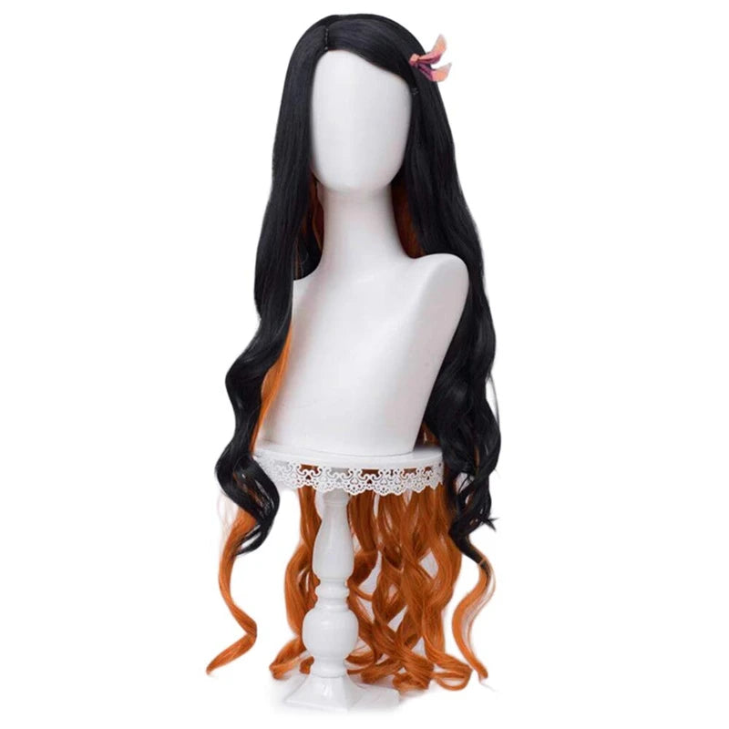 Perruque noire et orange ondulée pour costume Nezuko Kamado avec design stylé