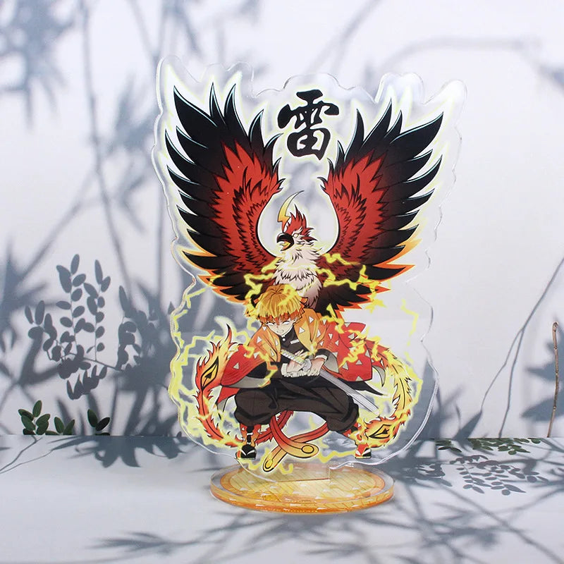 Figurine Demon Slayer 16 cm de Kyojuro Rengoku avec détails colorés et base transparente
