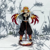 Figurine Demon Slayer 16 cm de Kyojuro Rengoku avec détails colorés et base décorative