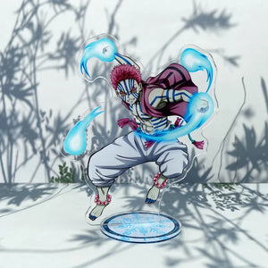 Figurine Demon Slayer 16 cm représentant un personnage dynamique avec des effets de feu et un socle décoratif