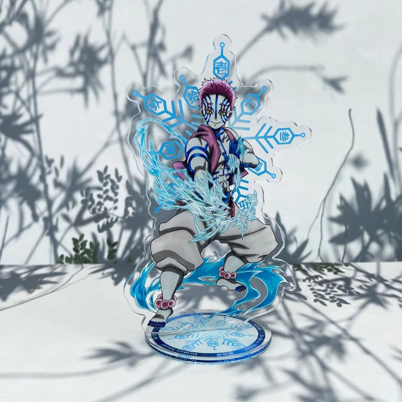 Figurine Demon Slayer 16 cm représentant un personnage avec des éléments de glace et des détails colorés