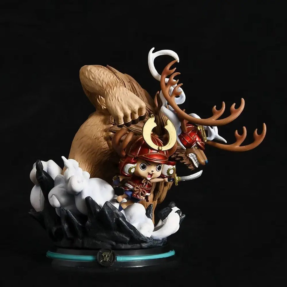Figurine Chopper Wano en action avec un ours majestueux et des détails colorés et réalistes