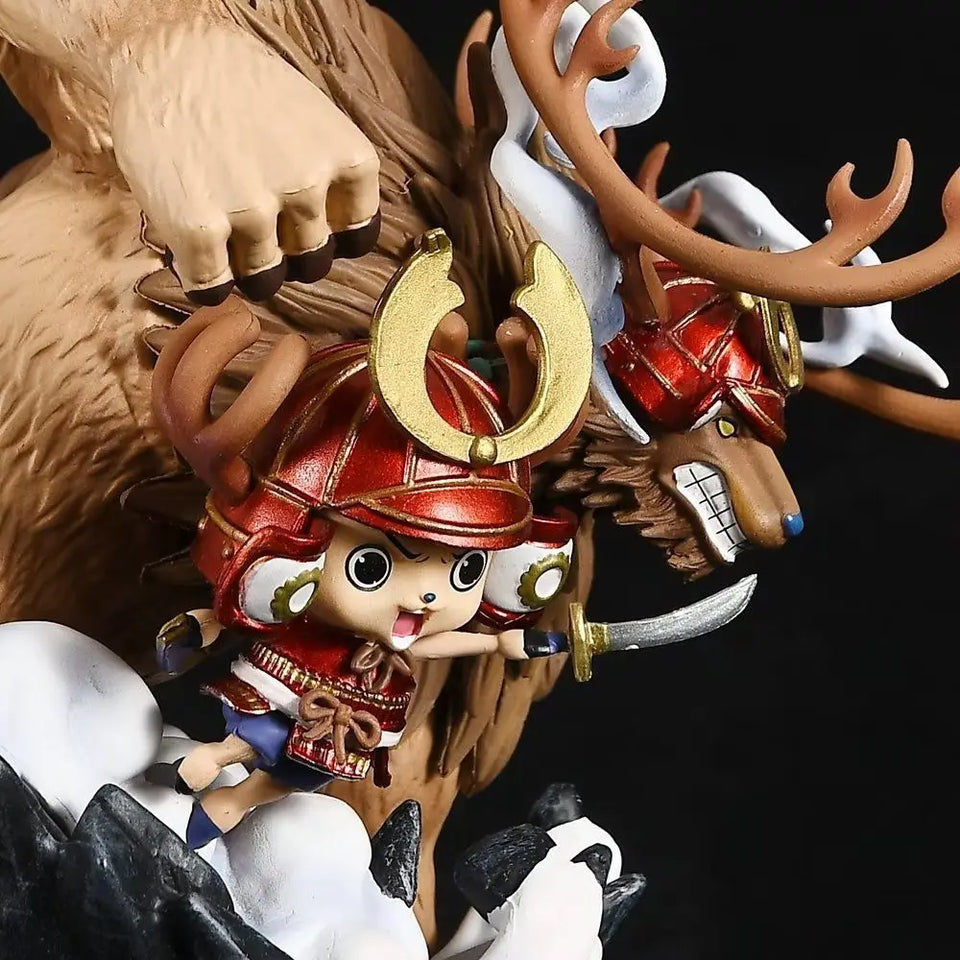 Figurine Chopper Wano en tenue de samouraï avec un ours puissant en arrière-plan