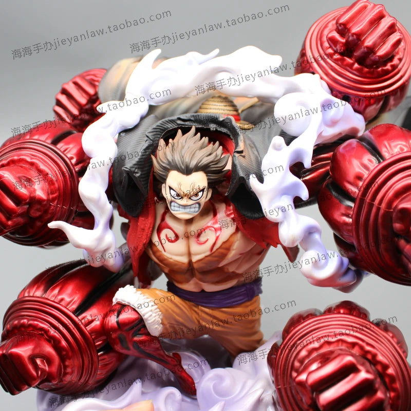Figurine Luffy Gear 4 en pleine action avec des détails impressionnants et des couleurs vives