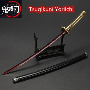 Katana Tanjiro Kamado avec poignée dorée et lame rouge sur support élégant