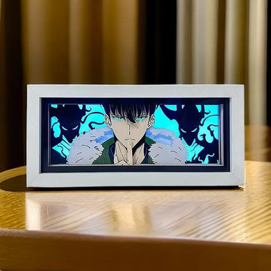 Lampe sculptée Solo Leveling avec illustration pleine couleur d'un personnage emblématique sur fond sombre