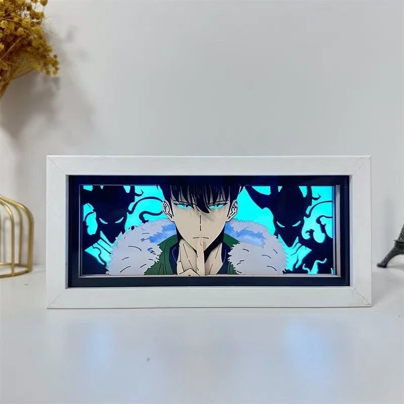 Lampe sculptée Solo Leveling avec une lumière rétro-éclairée représentant un personnage de l'animé