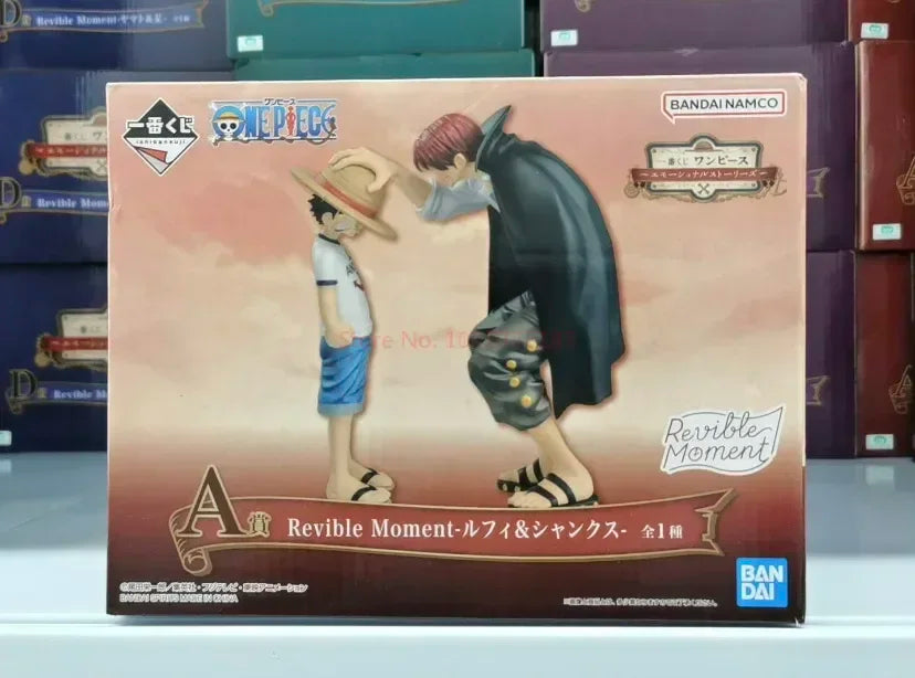 Figurine One Piece 15 cm de Luffy et Shanks dans la collection Revible Moment