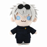 Peluche kawaii Jujutsu Kaisen représentant un personnage mignon avec des cheveux gris et des yeux bleus