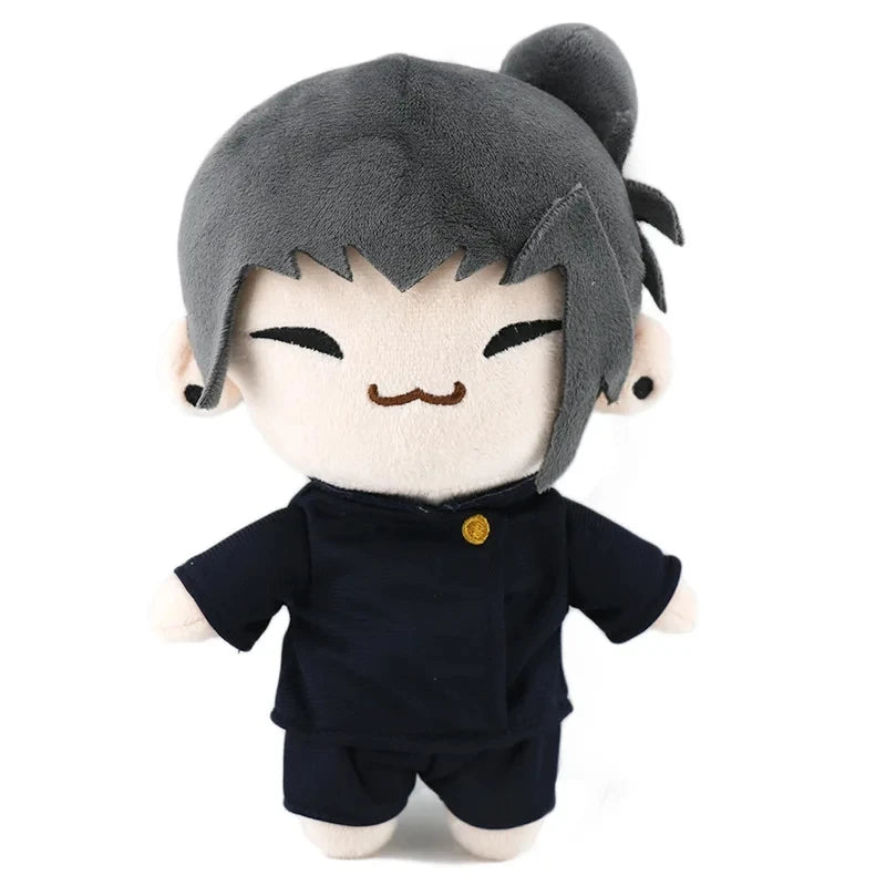Peluche kawaii Jujutsu Kaisen, personnage souriant en tenue noire, parfait pour les fans de la série