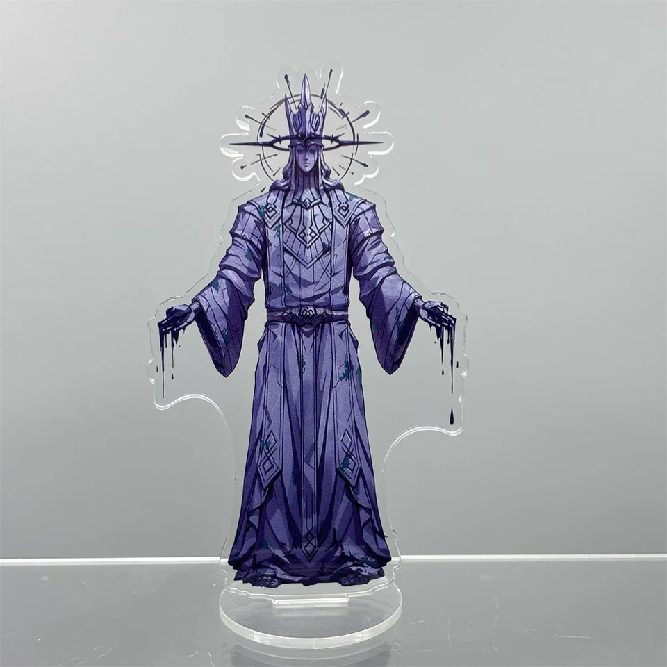 Porte-clé acrylique Solo Leveling représentant un personnage en robe violette avec des détails élégants