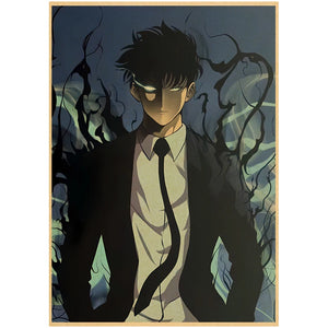 AfficheSolo Leveling avec un personnage en costume noir et des ombres mystérieuses en arrière-plan