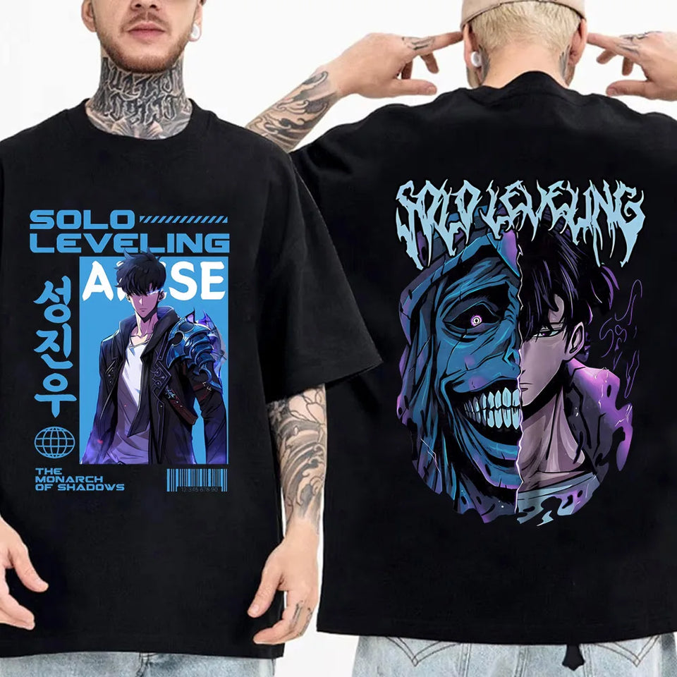 T-shirt manga Solo Leveling avec des illustrations de personnages sur le devant et le dos