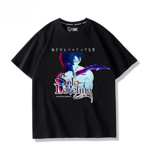 T-shirt Solo Leveling noir avec un design animé captivant et un imprimé vibrant